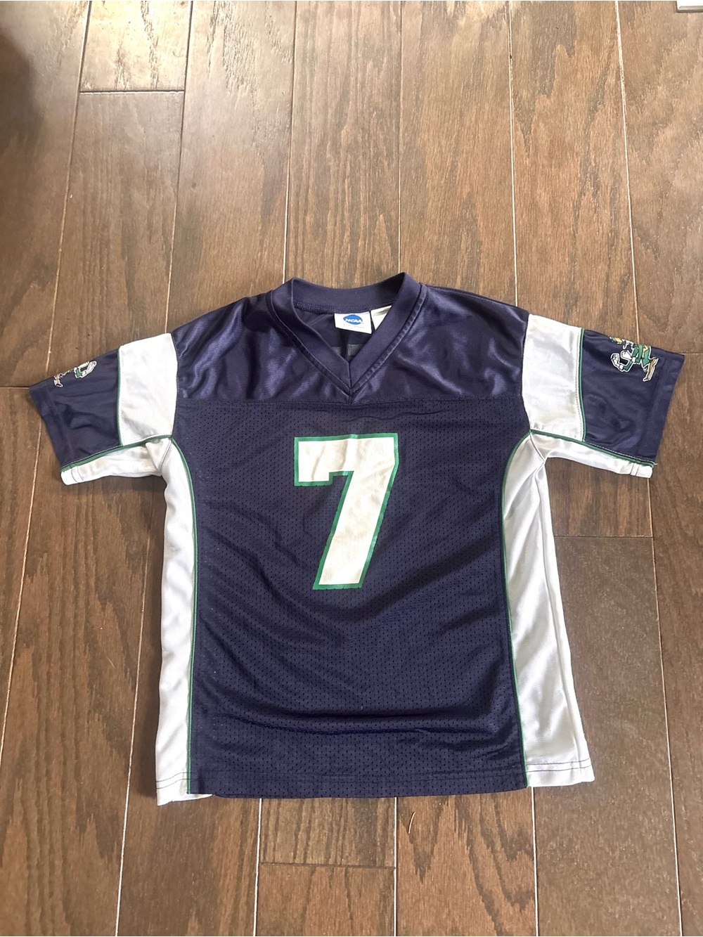 NCAA By Outerstuff Navy Blue Notre Dame Fighting Irish Football Jersey- Sz M (8)